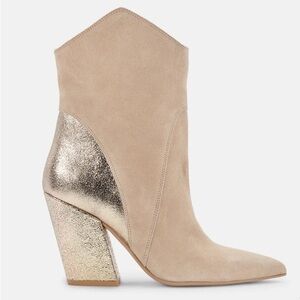 DOLCE VITA NESTLY BOOT IN DUNE MULTI SUEDE size 9.5